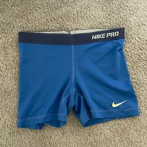 Nike pro spandex short